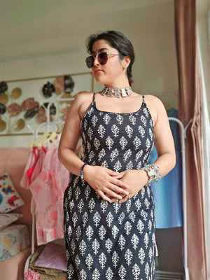 WOMEN HAND BLOCK BLACK BAGRU PRINT KURTI PANT SET