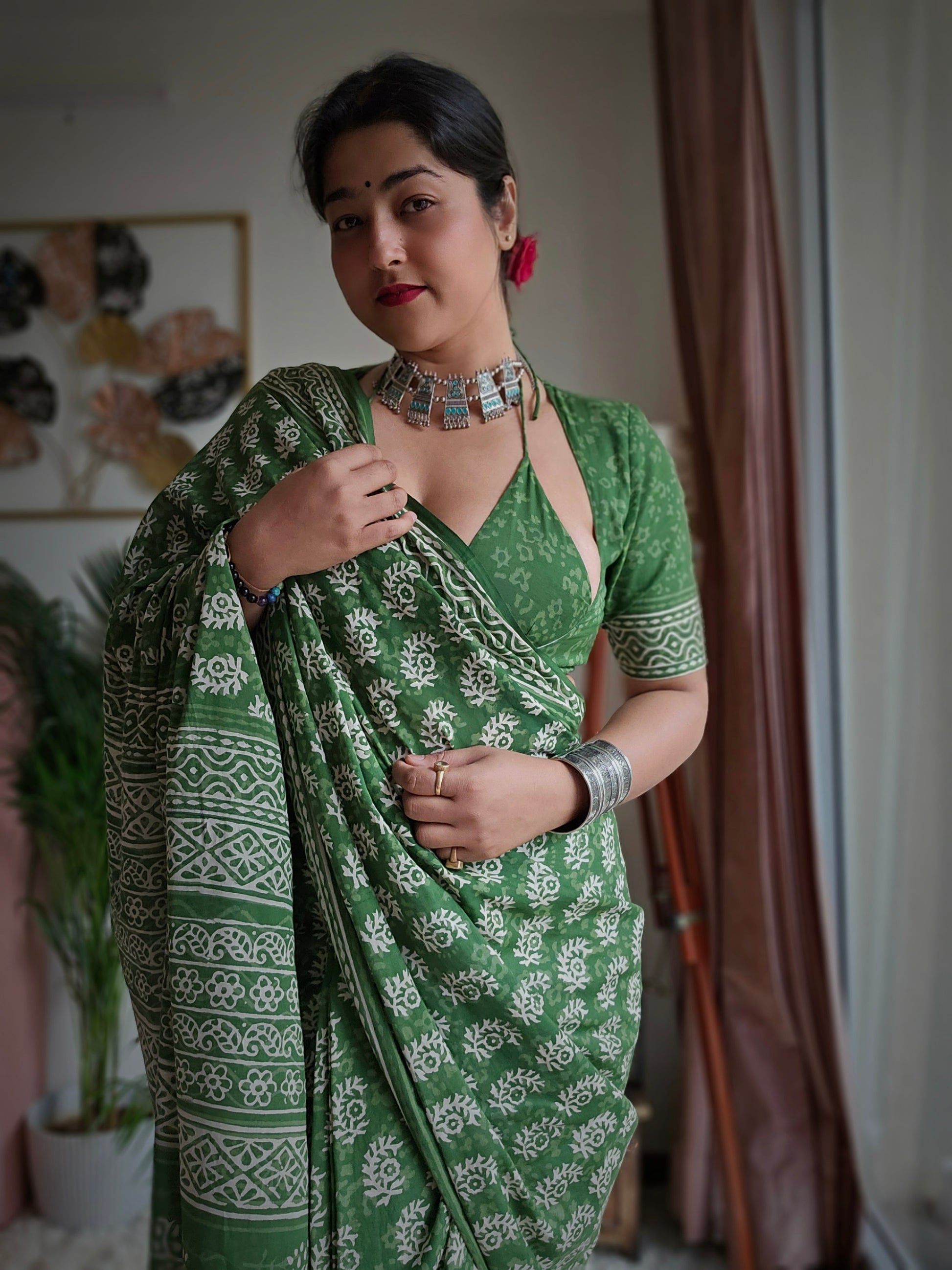 WOMEN GREEN HAND BLOCK BAGRU PRINT MULMUL SAREE