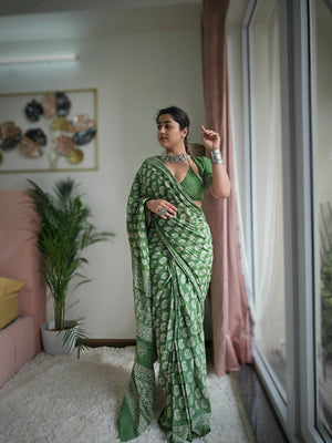 WOMEN GREEN HAND BLOCK BAGRU PRINT MULMUL SAREE