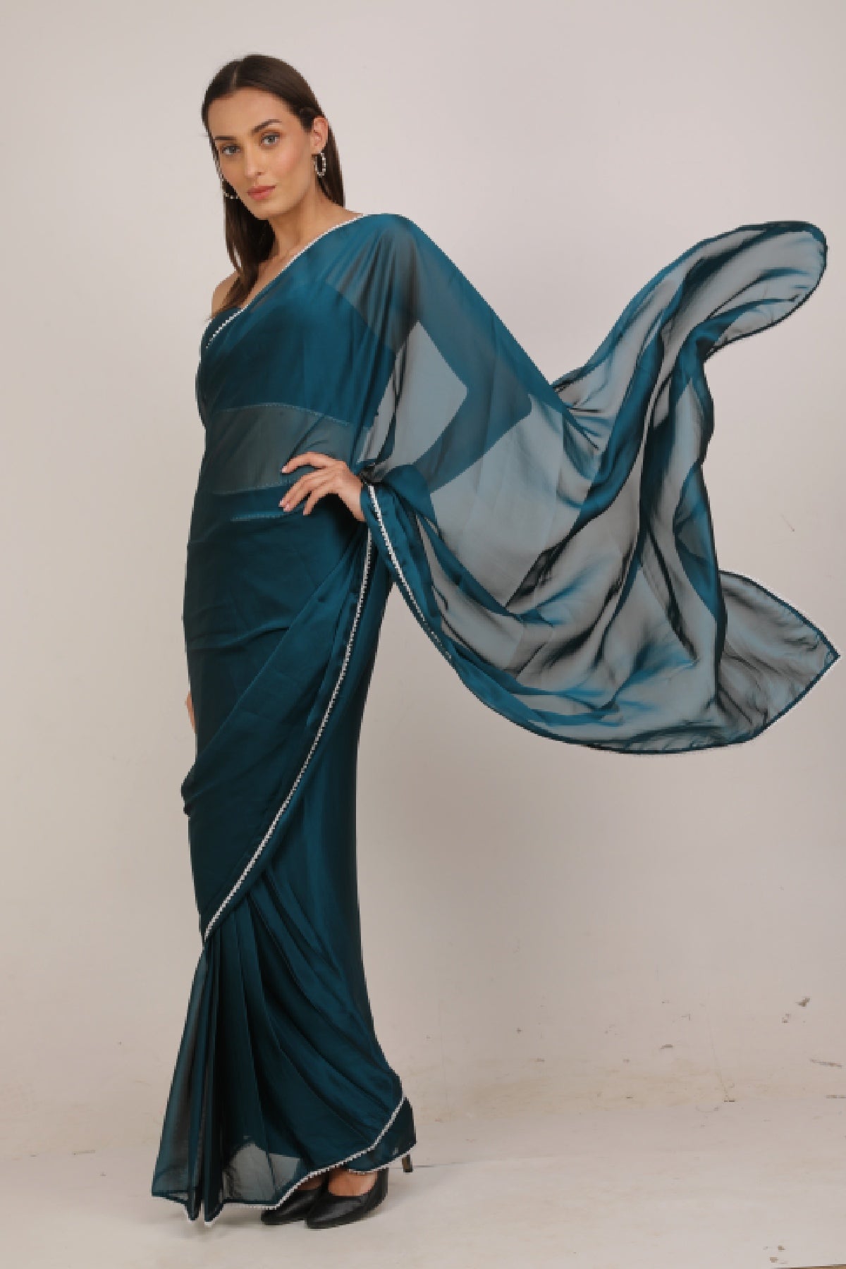 WOMEN TEAL PRE STITCHED SAREE