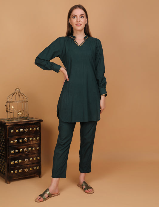 WOMEN BOTTLE GREEN KURTI WITH PANT